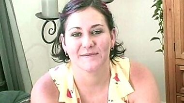 Sara Lee is a busty mature that craves to be drilled