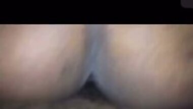 Making that big booty jiggle