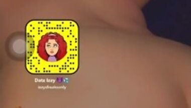 Red head shakes her oiled up booty