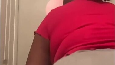 Bbw milf throwing that ass