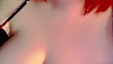 Bbw squirts with vibrator