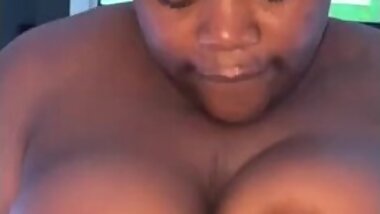 Sexy BBW dominates white dick