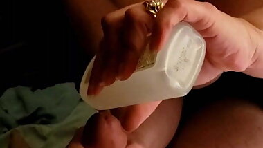 Amateur bbw wife handjob