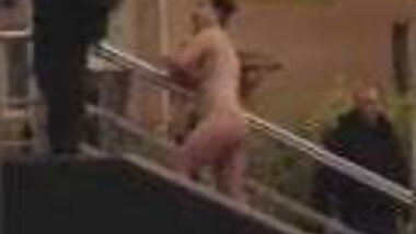 Nude woman arrested – does anyone know more about the incident