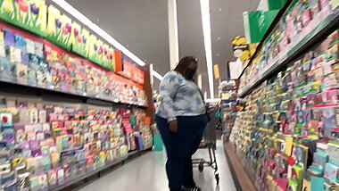 Ssbbw black milf with big booty and nice love handles