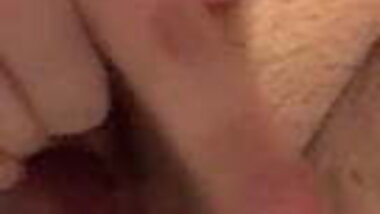 Tight wet Pussy rub