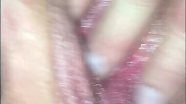 Bbw gives foot job and head with facial and gets fingered