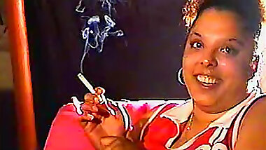 Chubby black girl is a sexy smoker