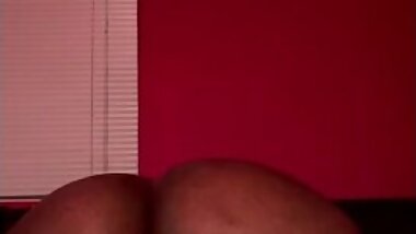 BBW plays with new anal toy. Pussy dripping wet ;)