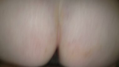 QMJ beating up juicy pussy