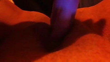 BBW Rubs Pussy and uses dildo