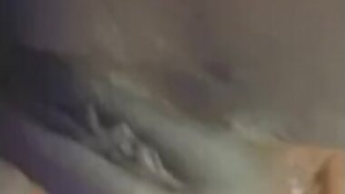 Yess Cum in my Waxed tight pussy (buttercupp38)