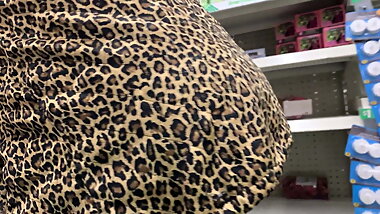 Black granny milf bending over and showing her big sexy booty to the camera