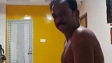 14.2.2021 desi BBW aunty fucking with rich uncle for money