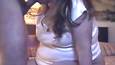 Big girlfriend gives great blowjob