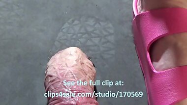 BBW DEEP TREAD RUBBER FLIP FLOPS COCK CRUSH