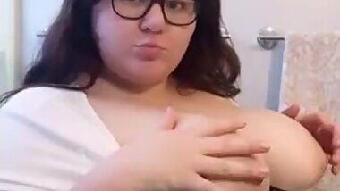 Ugly Fat Chick Makes Tits Bounce