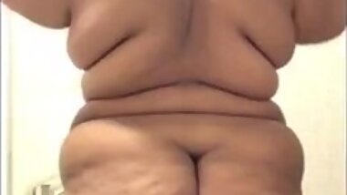 SEXY BBW IN THE SHOWER