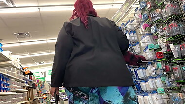 Black granny ssbbw with a sexy big booty 1