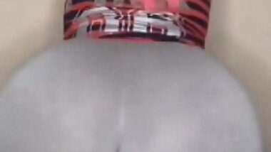 BBW ebony mature mom shakes her fat chubby butt