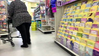 Trying to bust one on ssbbw black granny and Mexican mommy