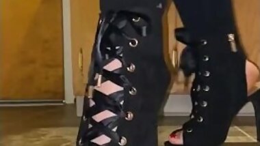 Happy Valentine’s Day! It’s Crunch Time!