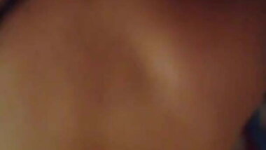 Mi novia se da dedo arrecha