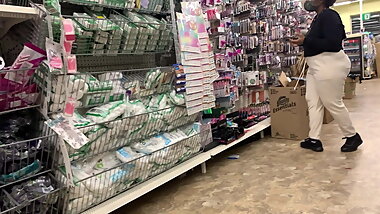 Asstounding nutrageous loose nut booty deep wedgie walk