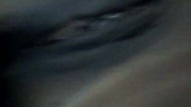 Narapla PNG MILF Rubs Fat Shaved Creamy Pussy