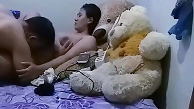 indonesian papa ngentot mama terus crot