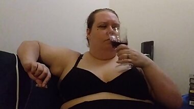 Smoking Cordia talks down to stranger