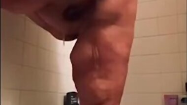 Bbw standing piss from behind in full bath!