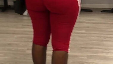 Plump bubble booty in red jump suit
