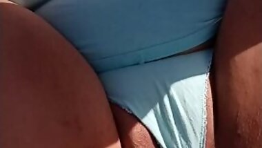 Random stranger piss on my pussy