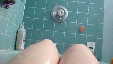 Shaving My Hairy Thick Legs (Shaving Fetish BBW)