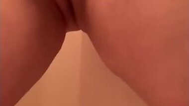 Chubby Goth Pees On Herself