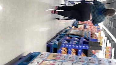 Pear shaped bbdub again loving the attention