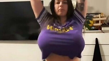 Tik Tok: BOUNCE!!#90