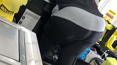 Black ssbbw sexy bending awaits for anal