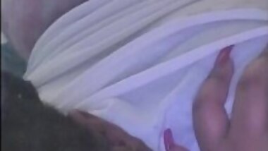 YannaMariie shakes ass on camera