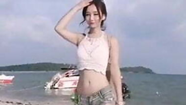 Dating Chinese lovely young women on wechat 88316525