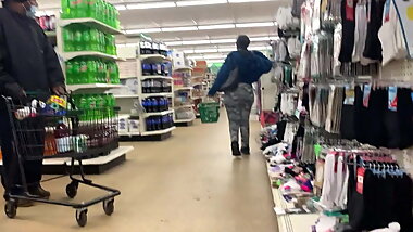 Black milf sexy jiggling leggings booty Okkkay