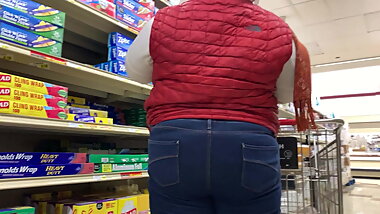 Black granny posing teasing sexy big booty