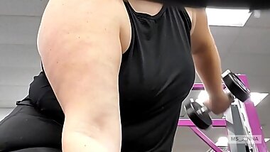 Voyeur Gym Workout with Sexy BBW Milf Ms Jenna Wanna be my COVID workout partner? Spot me baby