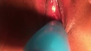 Beautiful BBW plays with her Tight Pussy