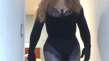 Gabrielle's lovely locks (female mask, trans, crossdress, mask, BBW, wig, corset, high heels)