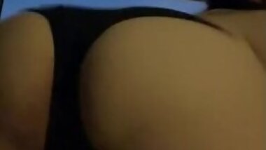 Pawg shaking a little ass broke the wifi 😈onlyfans Statastybaby