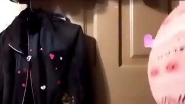 Twerking on Instagram live 😂