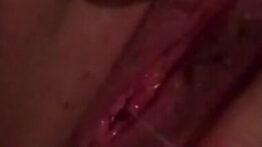 Making my pussy feel good