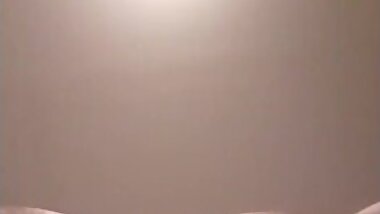 Giving long deep strokes